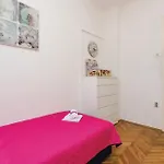 Дом отдыха Gorgeous In With Wifi