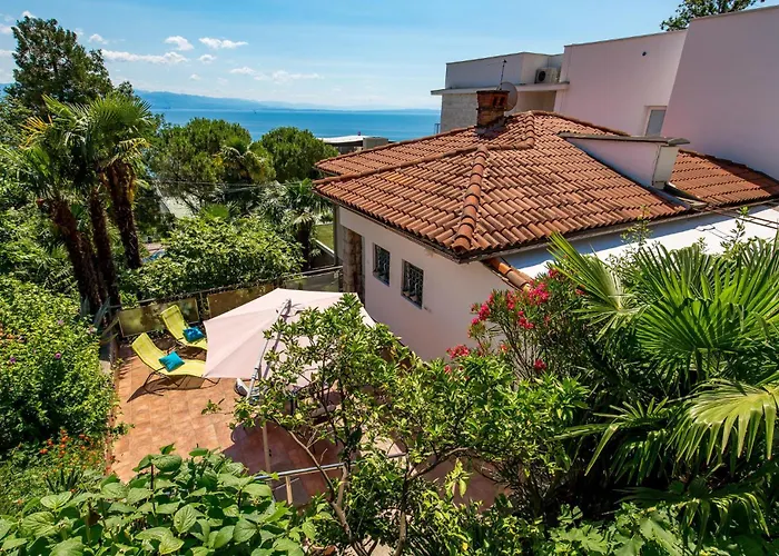 Nice Home In Opatija With Kitchen بيت للعطل *