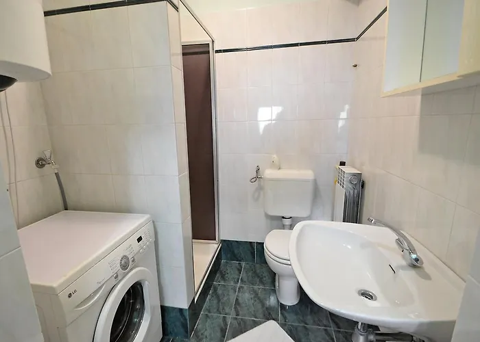 Nice Home In Opatija With Kitchen * オパティヤ