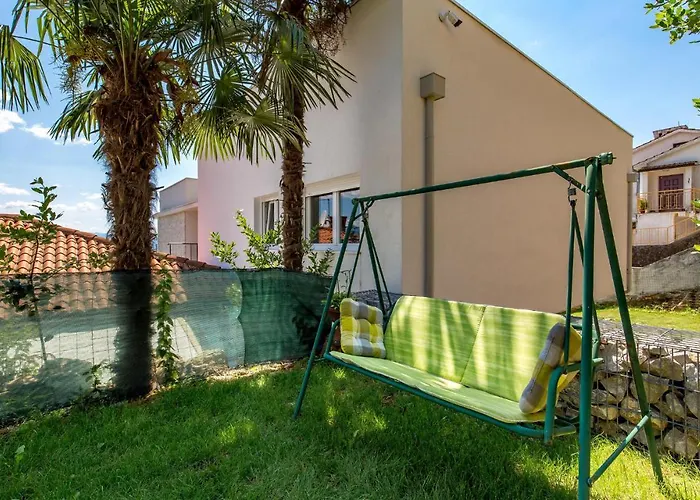 Nice Home In Opatija With Kitchen 펜션